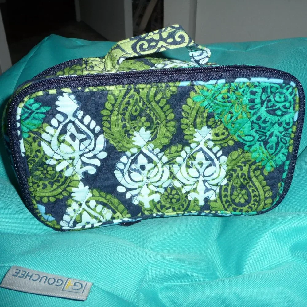 Makeup Bag - Picture 1 of 4